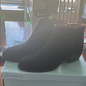 ANTONIO MELANI Elegant Black Ankle Boots